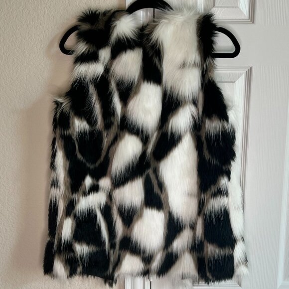 Women's Faux Fur Vest - Multicolored - Medium - Picture 2 of 3